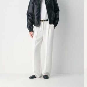 Aritzia Effortless Pant in Light Birch, Short Size 0